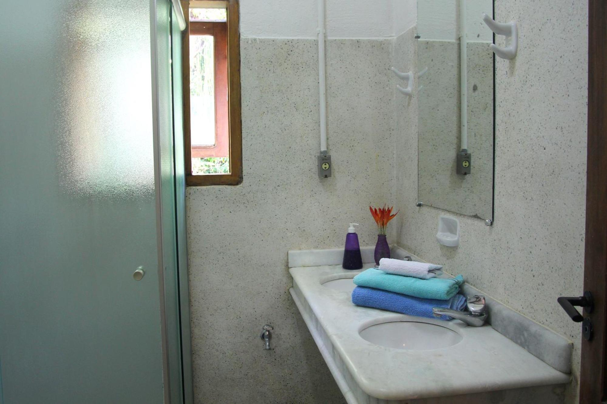 Casa Bacarira Guest house Camburi (Sao Paulo)